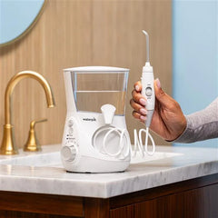 White Aquarius Water Flosser – White (WP-660)